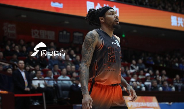 espnapp-山东高速主场99-86力克广东 邱彪赞团队防守许梦君成奇兵