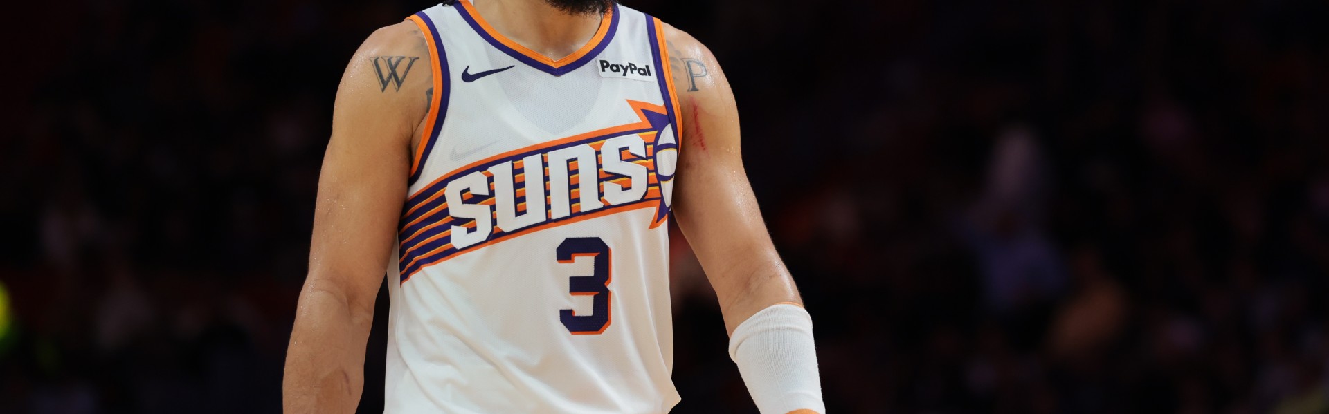 espn-不太行！狄龙复出13投仅4中拿到9分5板有5犯规 三分3中1